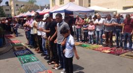 صلاة الجمعة في مستشفى الوكالة في قلقيلية