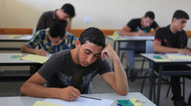 صورة أرشيفية لطلبة تقدموا لامتحان الثانوية العامة