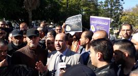 وقفة موظفي غزة في ساحة الجندي المجهول