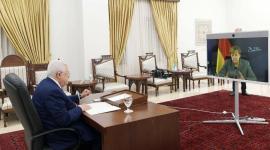 ميركل و عباس