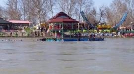 عبارة في نهر دجلة