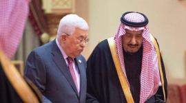 رئيس السلطة محمود عباس والملك السعودي سلمان بن عبد العزيز