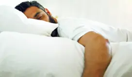 النوم