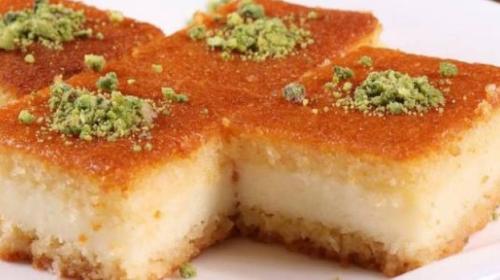 طريقة تحضير البسبوسة بالقشطة.jpg