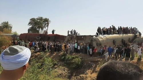 حادثة تصادر قطارين بسوهاج.jpg