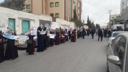 معلمو المياومة في الاونروا.jpg