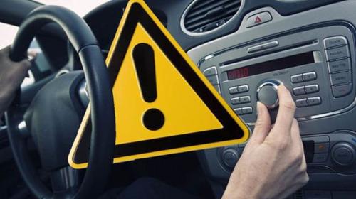 دراسة تحذر من الاستماع إلى الموسيقى والاغاني بصوت عال أثناء قيادة السيارة