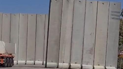 جيش الاحتلال ينشر جدران اسمنتية على حدود غزة