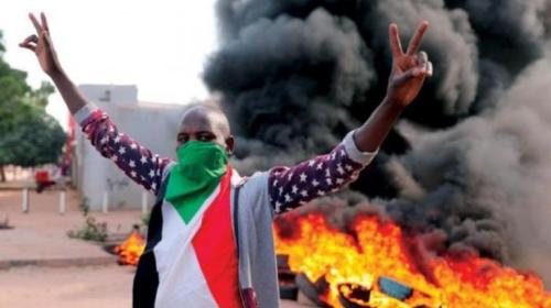 احتجاجات السودان.jpg