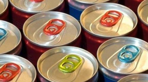 لماذا لا تمنع السعودية تداول المشروبات الغازية؟