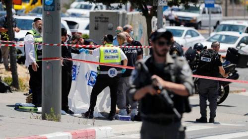 إصابة جندي "إسرائيلي" في عملية طعن في القدس وانسحاب المنفذ