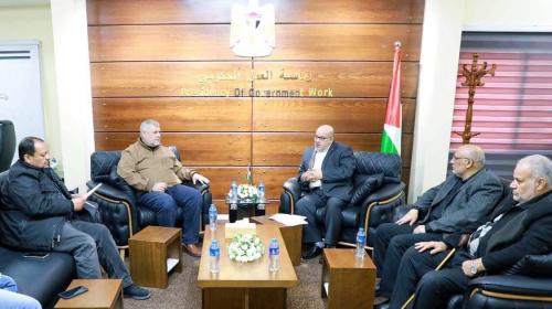 عصام الدعليس ووفد من الجهاد الإسلامي.jfif