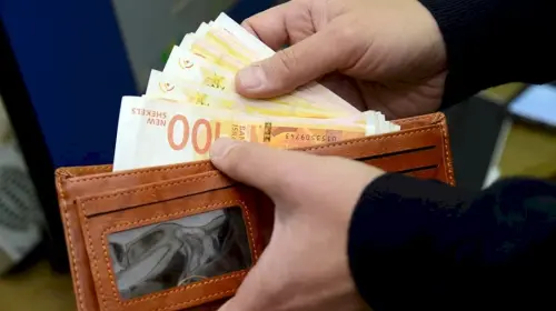 "البنك الوطني الإسلامي" يصدر تنويها هاماً للموظفين بغزة