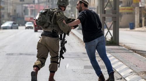 مستوطنين في بلدة حوارة (9).jpeg