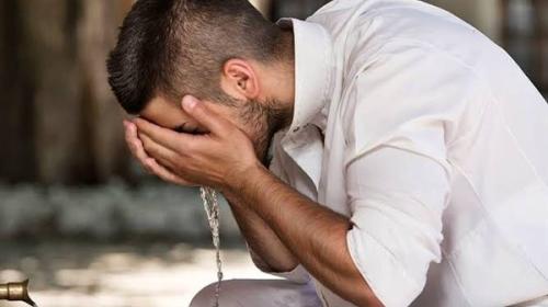 استنشاق الماء.jpg