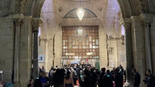صلاة الفجر في المسجد الأقصى