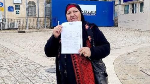 الاحتلال يُبعد المقدسية فاطمة خضر عن "الأقصى" لمدة أسبوع