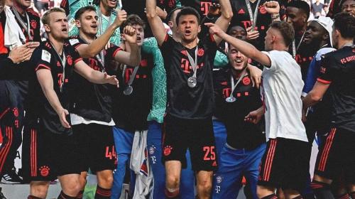 للمرة الـ11 على التوالي..بايرن ميونخ يتوج بالدوري الألماني بفارق الأهداف
