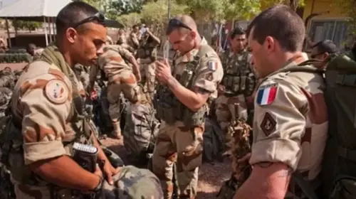 مصرع جندي فرنسي بالعراق