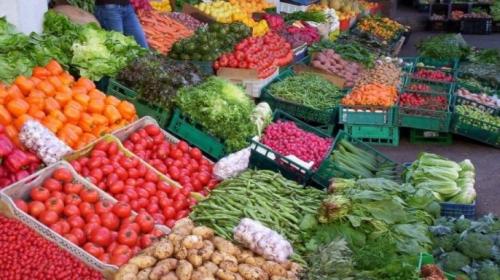 ارتفاع على البصل.. أسعار الخضروات والدجاج في غزة اليوم السبت