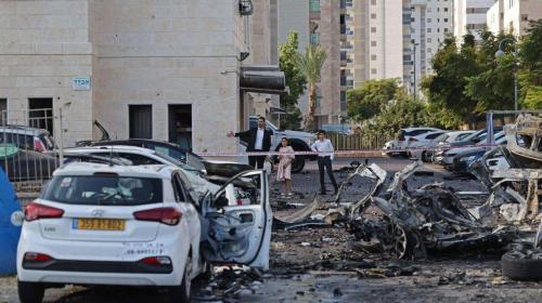 استهداف احياء بالصواريخ داخل مستوطنات بغلاف غزة