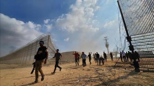 السابع من أكتوبر- اقتحام المقاومة الفلسطينية غلاف غزة