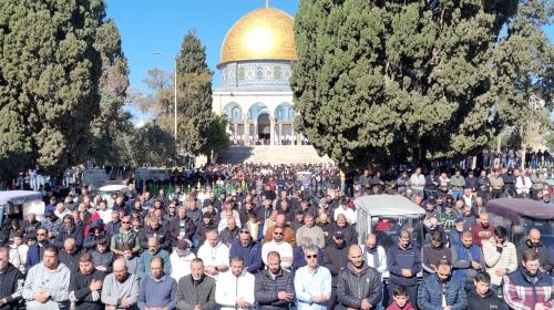 صلاة الجمعة في المسجد الأقصى