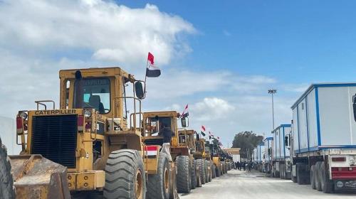 معدات ثقيلة تدخل عبر معبر رفح (2)
