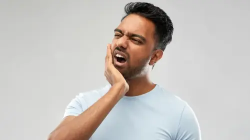 آلام الفك