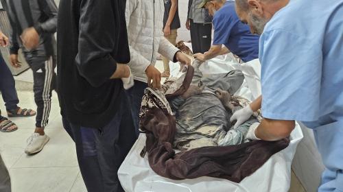 تشييع شهداء وصلوا مجمع ناصر الطبي (2).jpeg