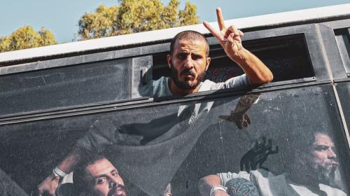 تحرير أسرى (2)