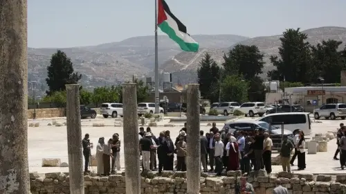 فلسطين