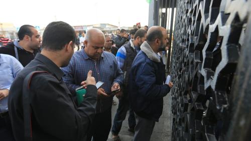 جانب من منع دخول الصحفيين إلى المعبر