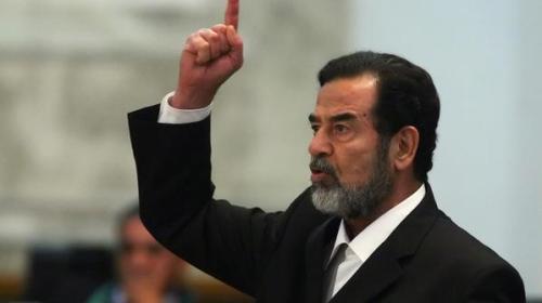 الرئيس العراقي الراحل صدام حسين