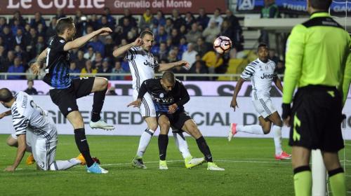 اهتزاز دفاع يوفنتوس يكلفه التعادل 2-2 مع أتلانتا