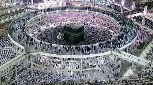 رفض سعودي لما حدث في المسجد الحرام من ترديد شعارات عنصرية