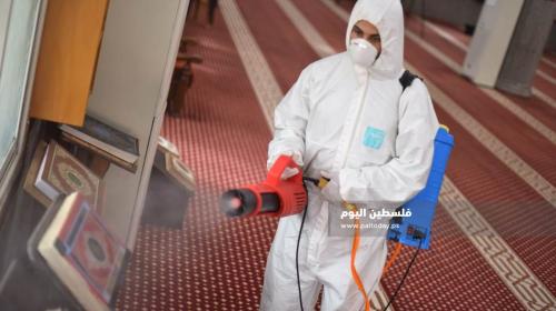 حملة وطهر بيتي لتعقيم مساجد قطاع غزة (1)