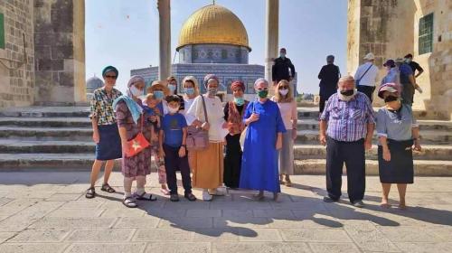 مستوطنون يقتحون باحات المسجد الاقصى