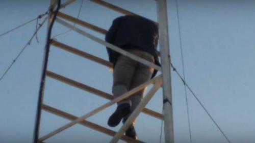 اللحظات الاولى لنجاة الشاب ابو بكرة