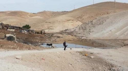 الخان الاحمر