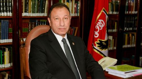 محمود الخطيب رئيس النادي الاهلي