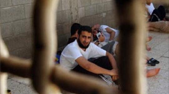 اسرى فلسطينيون في سجون الاحتلال