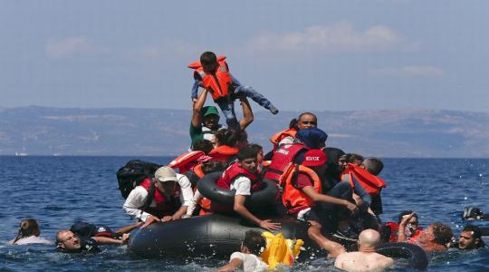 غرق لاجئين