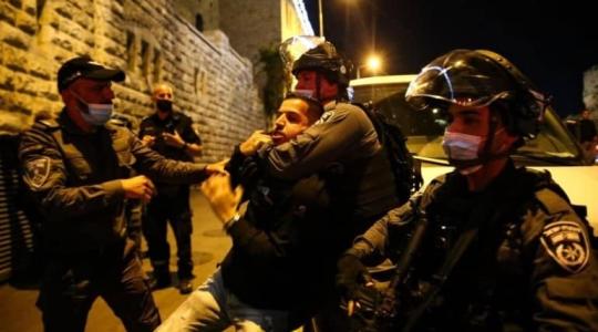 قوات الاحتلال تعتقل شابين في القدس المحتلة