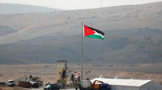 اردنيان يجتازا الحدود مع فلسطين المحتلة.jpeg