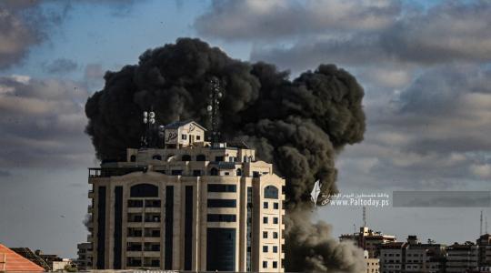 العدوان الاسرائيلى قصف مبنى الاوقاف (3).JPG