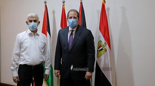 2اجتماع قادة حماس باللواء عباس كامل.jpg