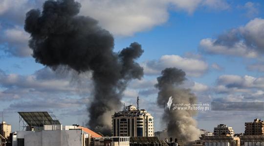 العدوان الاسرائيلى قصف مبنى الاوقاف (7).JPG