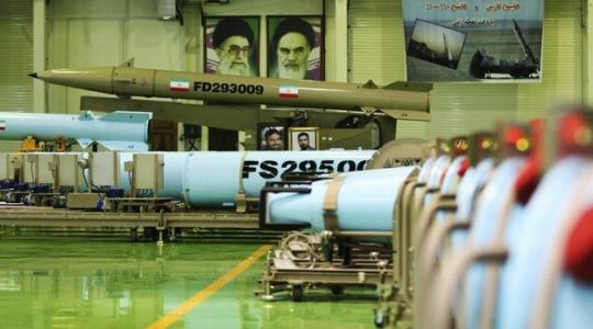 روسيا تستعد لتزويد إيران بقمر صناعي متقدم يسمح بتتبع القواعد العسكرية "الإسرائيلية"
