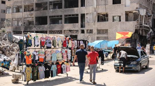 ملابس عيد الأضحى بحي الرمال وسط مدينة غزة (2).JPG